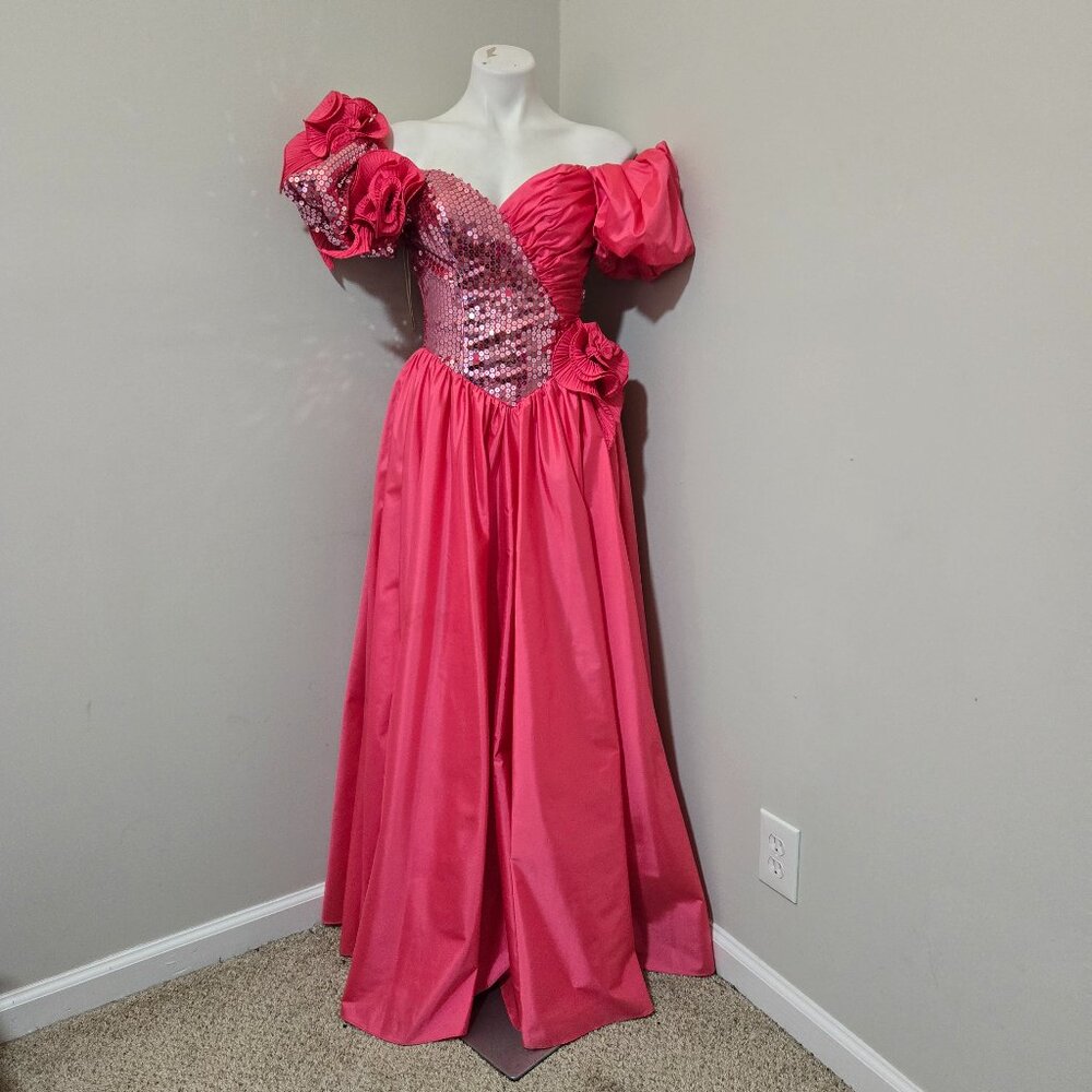 Sz 8 (fits 0) 80s Vintage Alyce Designs Hot Pink Off Shoulder Sequin Gown Dress